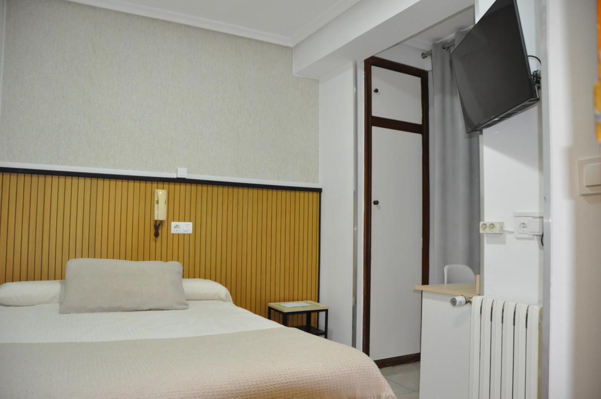 Hostal Ramon Y Cajal Valladolid Exteriér fotografie