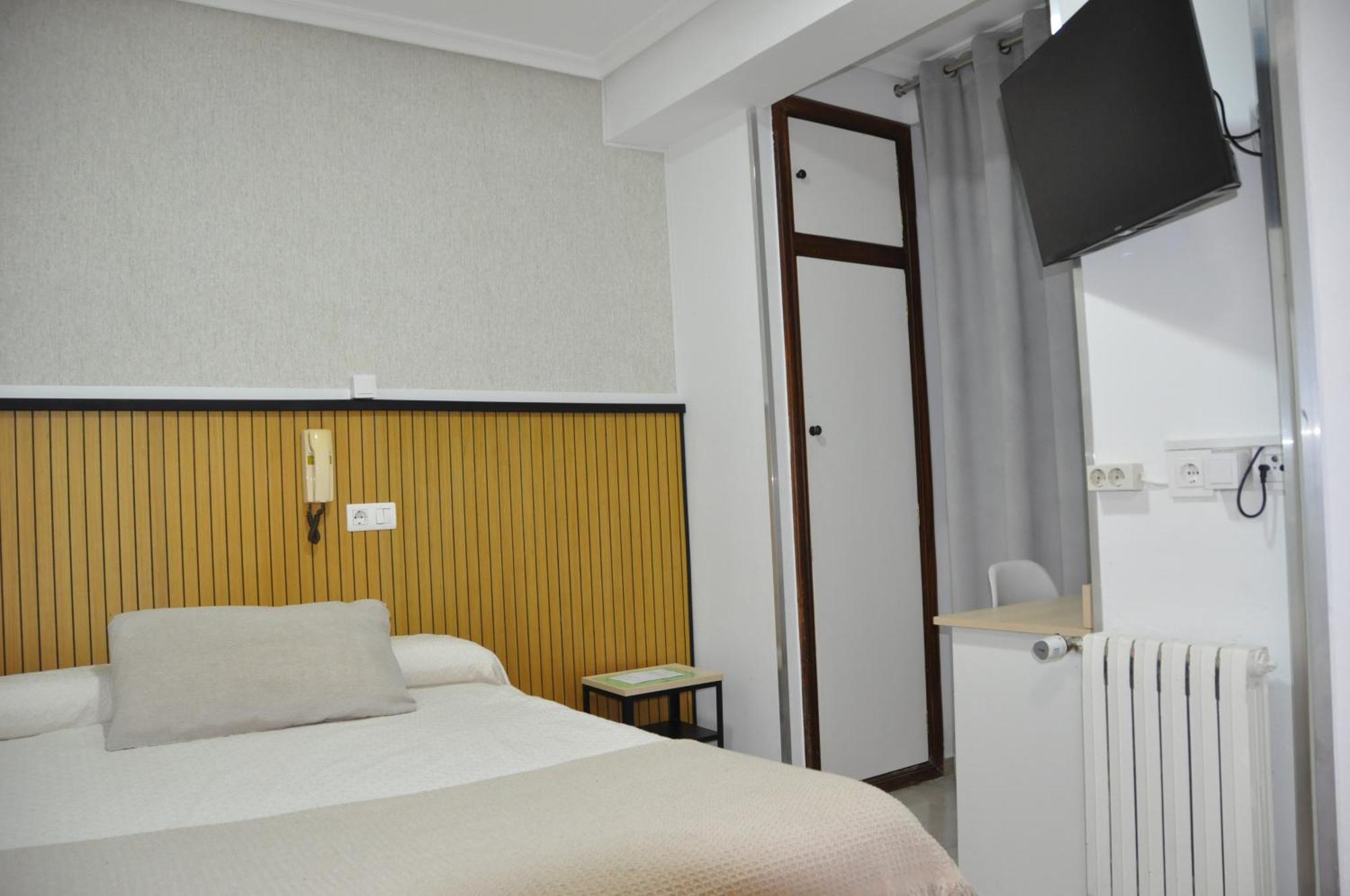 Hostal Ramon Y Cajal Valladolid Exteriér fotografie